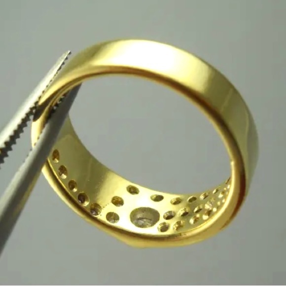 18K YELLOW SOLID GOLD UNISEX DIAMOND BAND RING - Picture 5 of 6